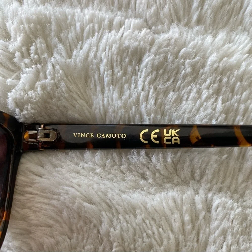 Vince Camuto Leopard Cat Eye Sunglasses New